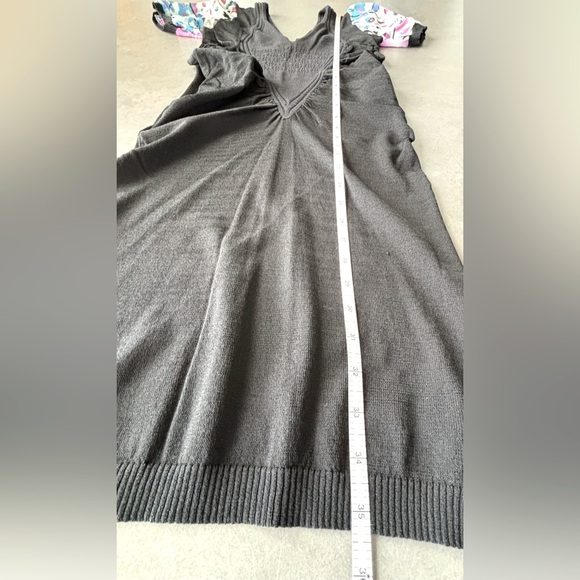 Yuca Paris Women’s Midi Stretchy Knit Black V Neck Bodycon Dress Puff Sleeves S - Picture 10 of 10